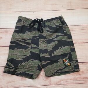 Dark Seas Shorts Mens 32 Green Camo Skull Patch Drawstring Elastic Waist Casual